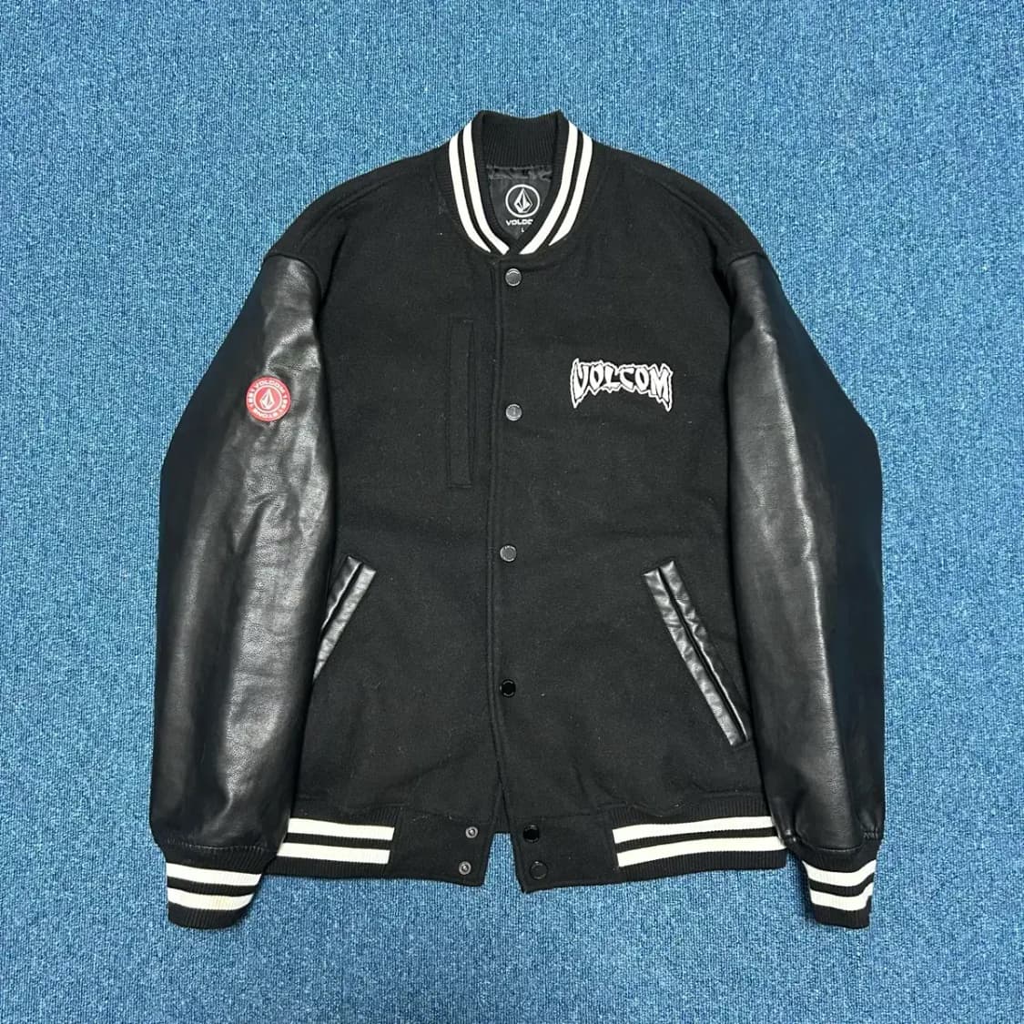 볼컴 재규어 스타디움 바시티 패딩자켓L 상품이미지1