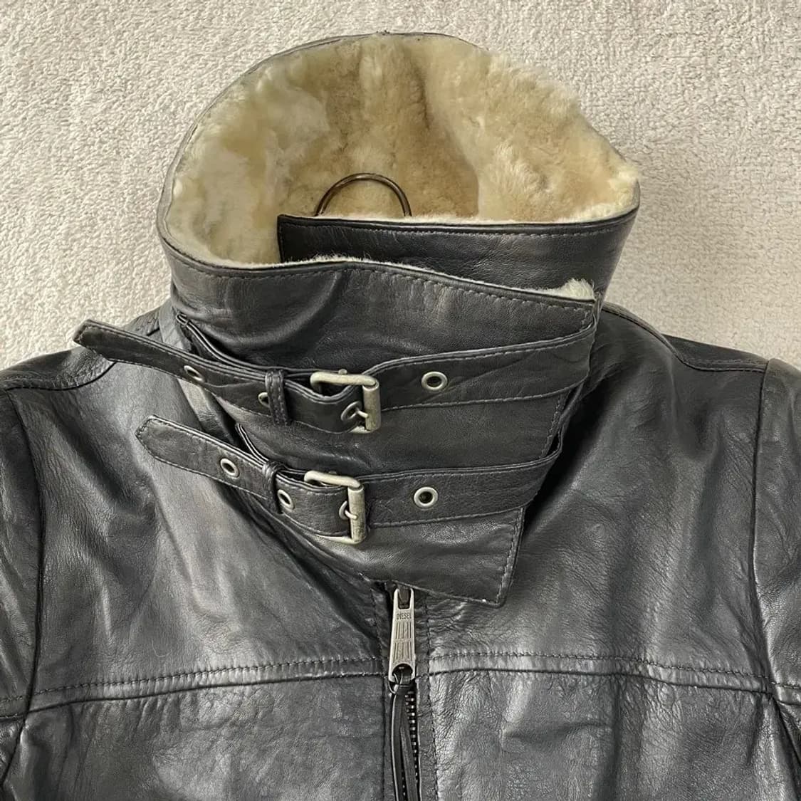 XS 디젤 여성 양가죽 무스탕 시어링 자켓 상품이미지4