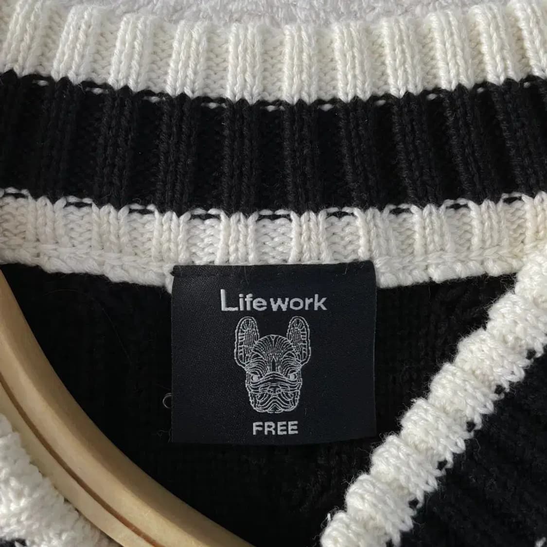 F 라이프워크 여성 케이블 브이넥 니트 상품이미지3