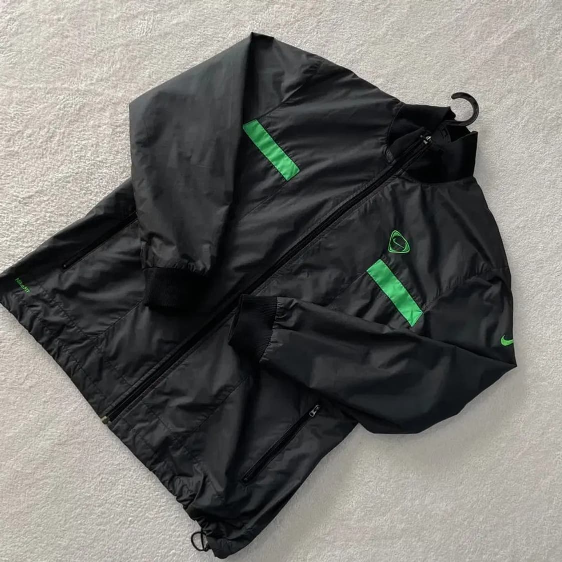 XL 나이키 스우시 블랙 바람막이 105 상품이미지3