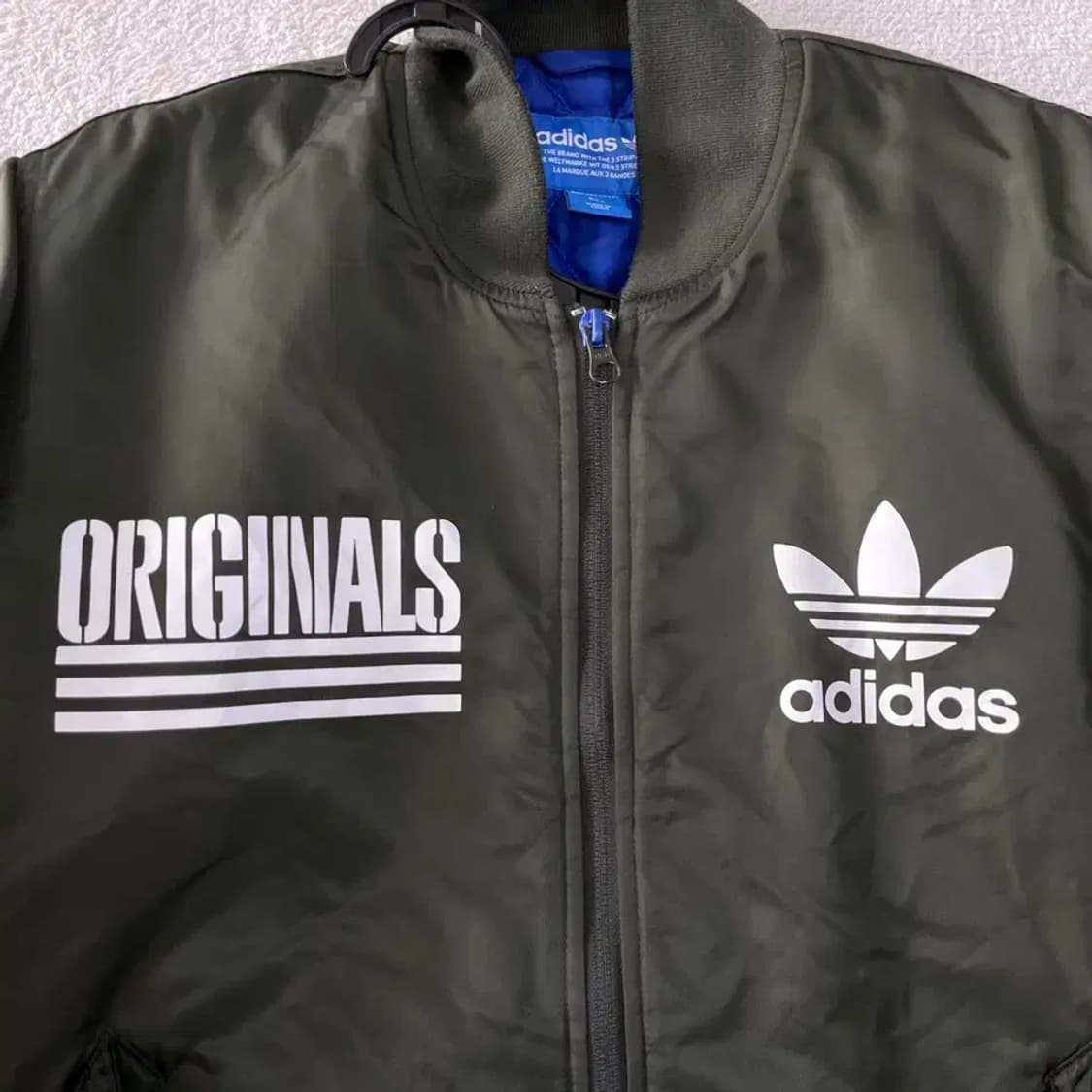 90 아디다스 퀼팅 봄버 자켓 빅로고 카키 상품이미지5
