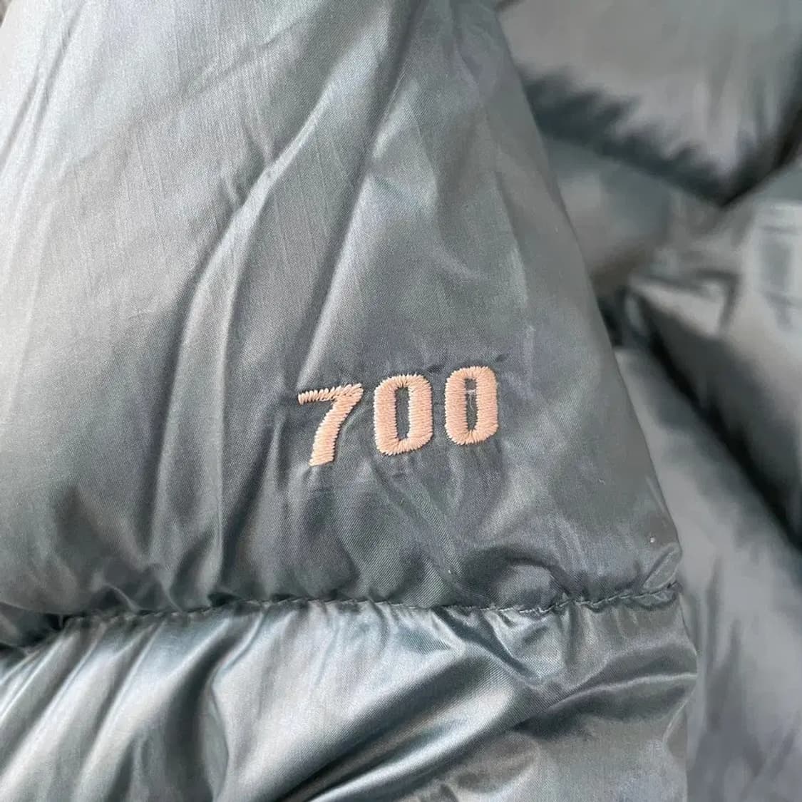 95 노스페이스 여성 700 메트로 유광 눕시 패딩 상품이미지6