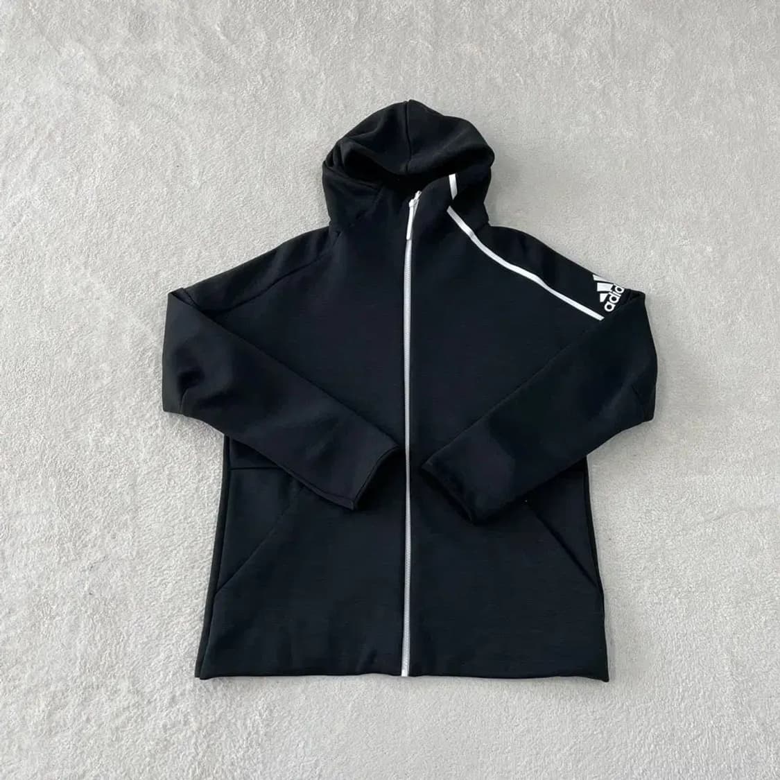 아디다스 ZNE 후드자켓 105 XL 상품이미지1