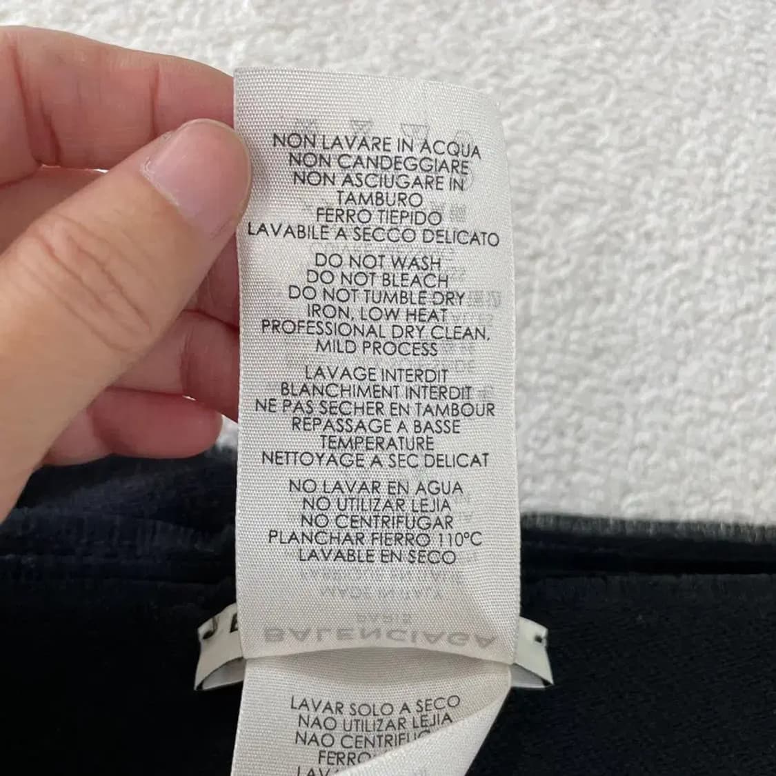 발렌시아가 링 머플러 상품이미지7