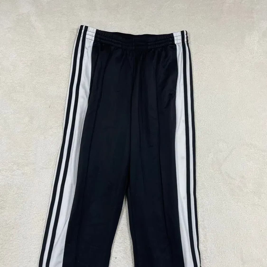 L 아디다스 아디브레이크 바지 블랙 상품이미지4