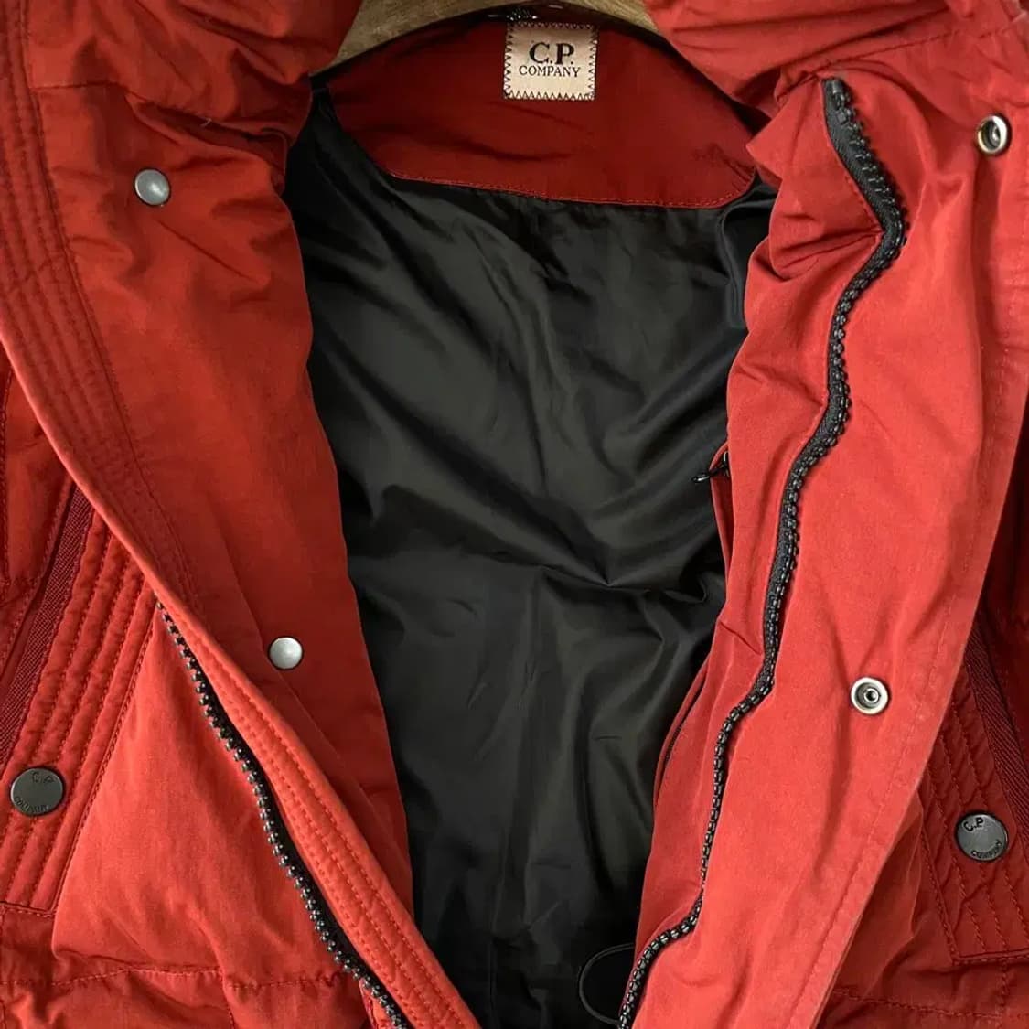 CP컴퍼니 고글 다운패딩 95 M 상품이미지6