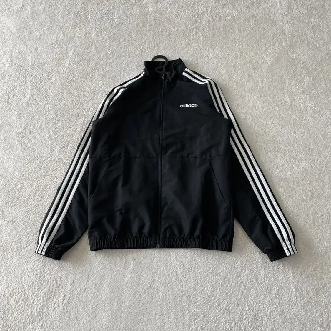 M 아디다스 블랙 바람막이 자켓 상품이미지1