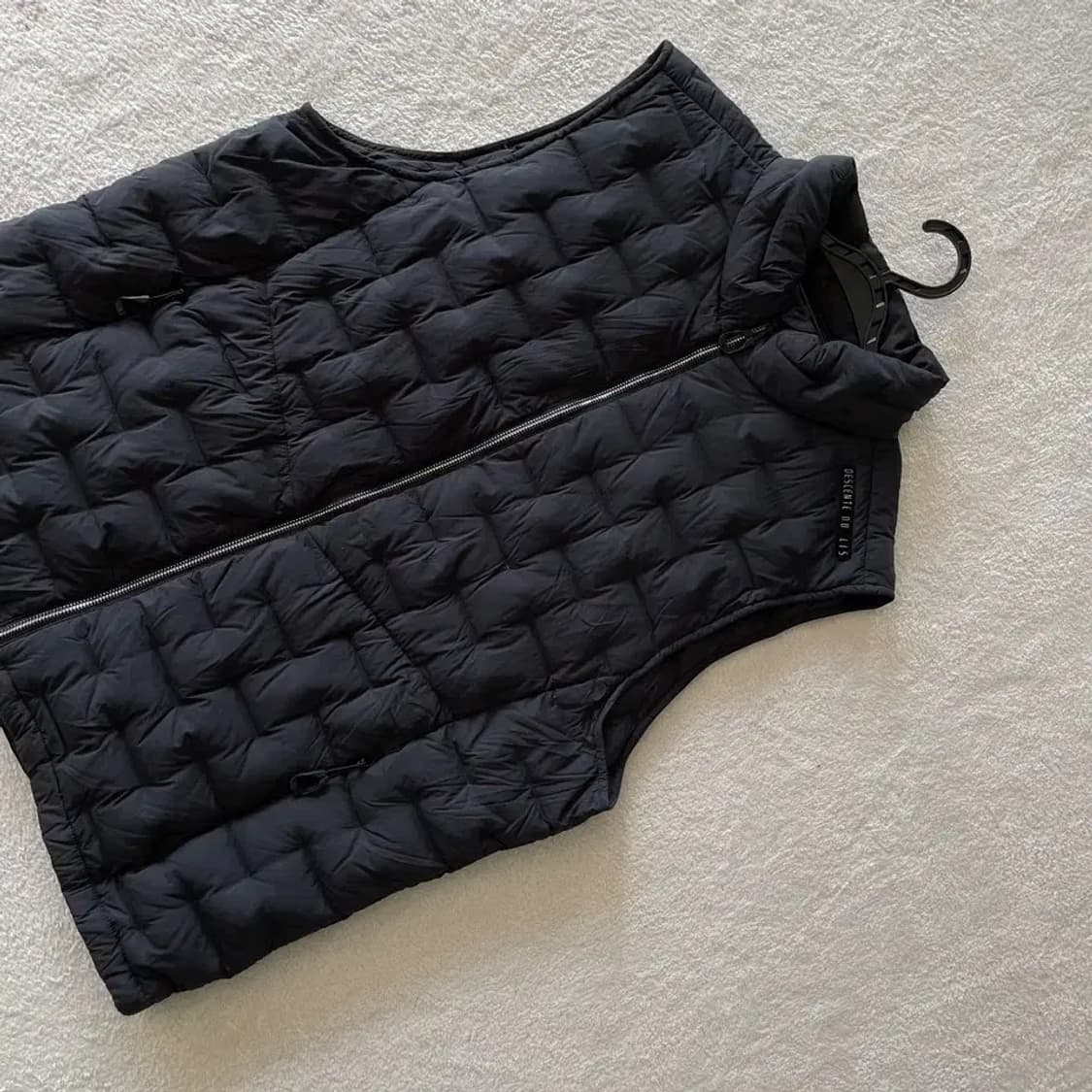 XXL 데상트 듀얼리스 다운 패딩조끼 남성 110 상품이미지3