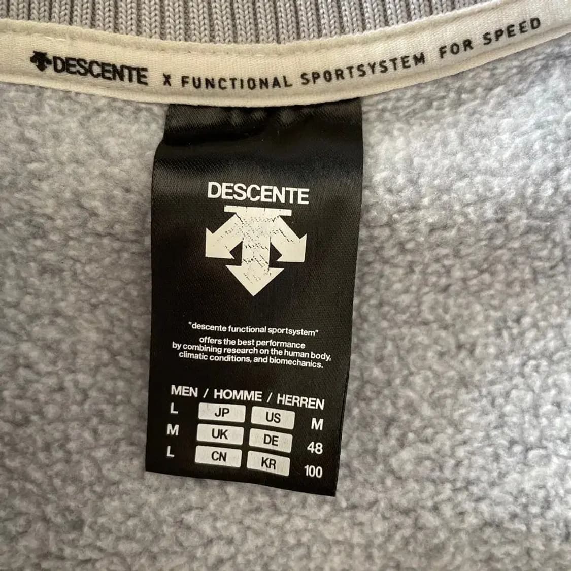 L 데상트 패딩 기모 후리스 맨투맨 100 상품이미지4