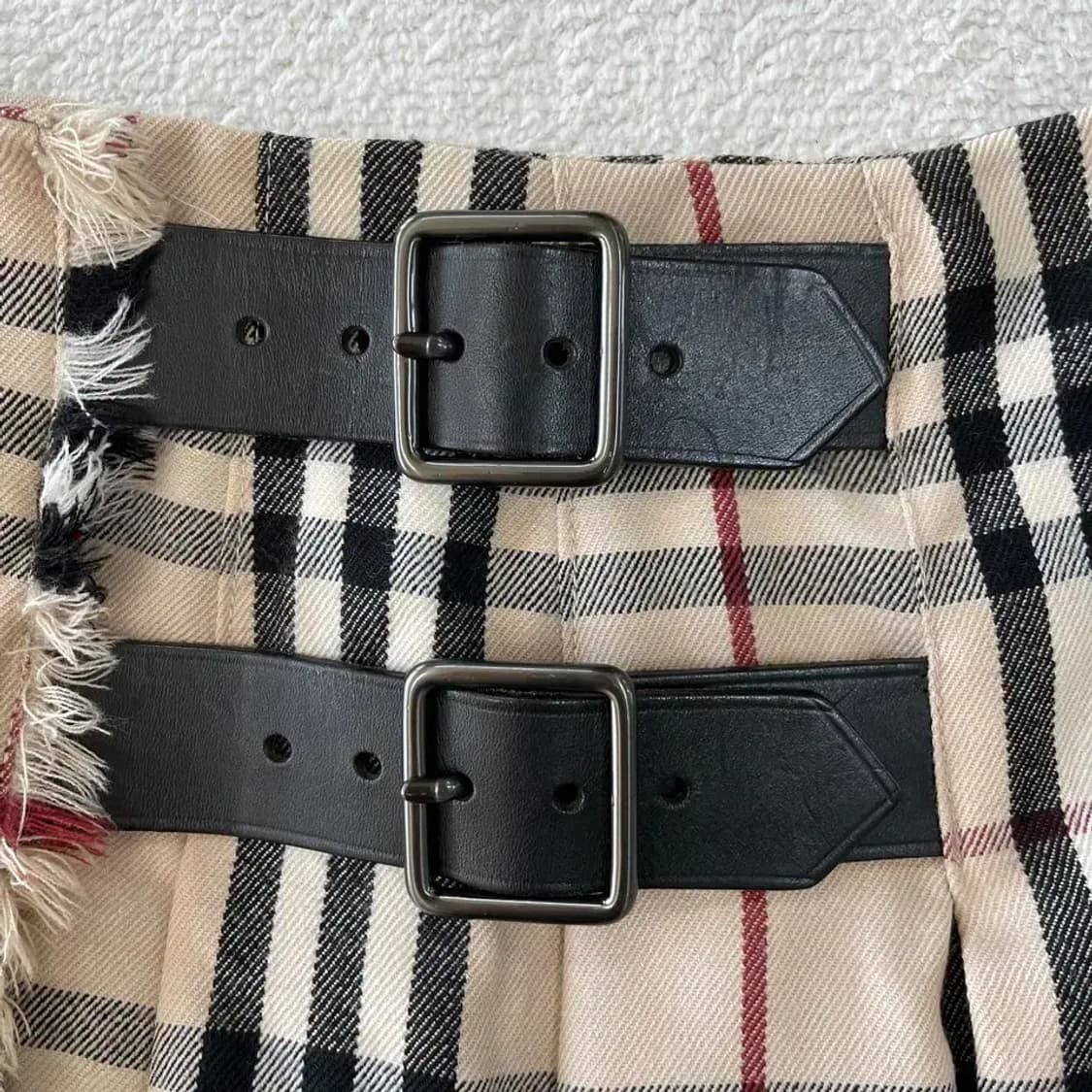 64 버버리 여성 체크노바 울스커트 치마 상품이미지5