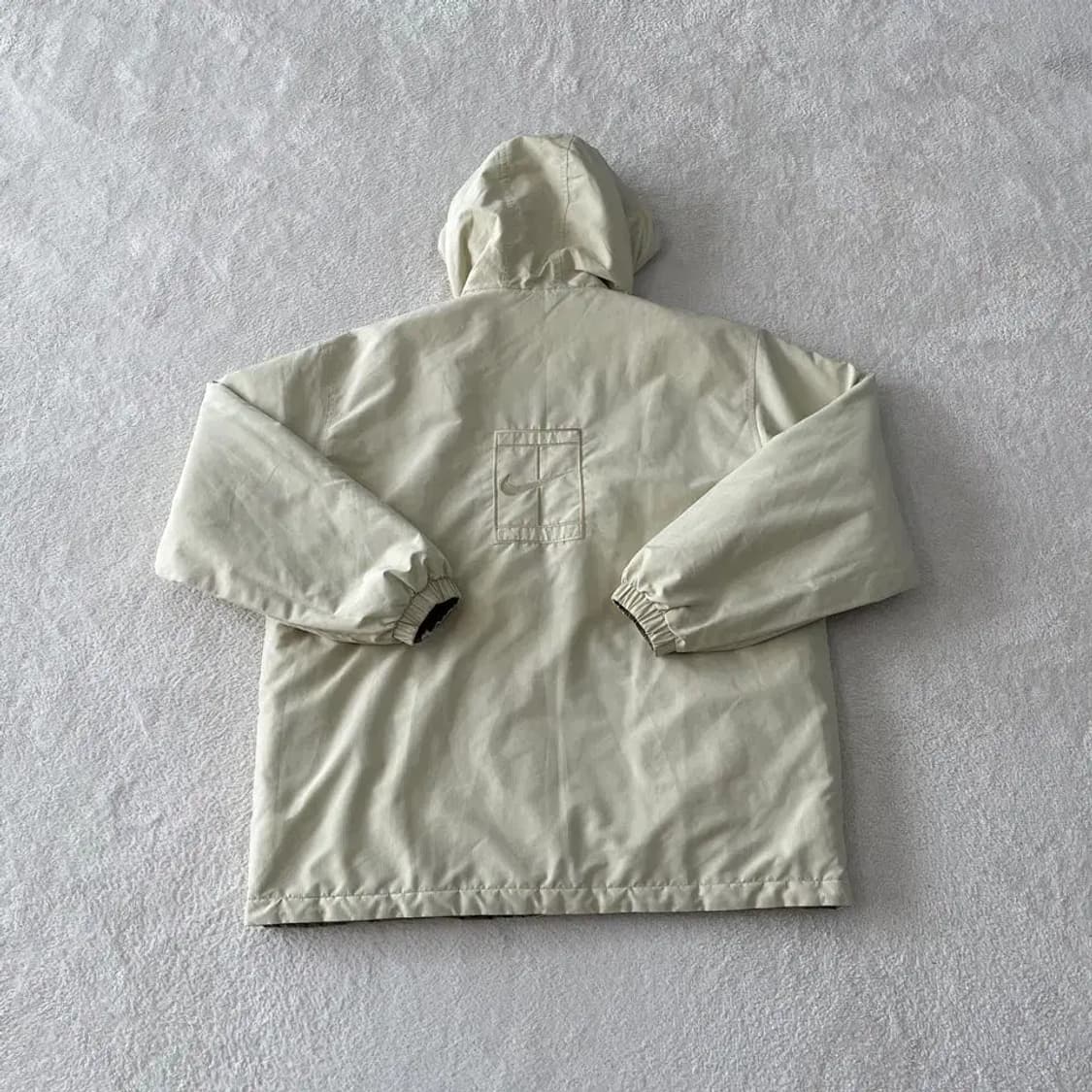 L 나이키 양면 누빔 경량패딩 자켓 올드스쿨 100 상품이미지8