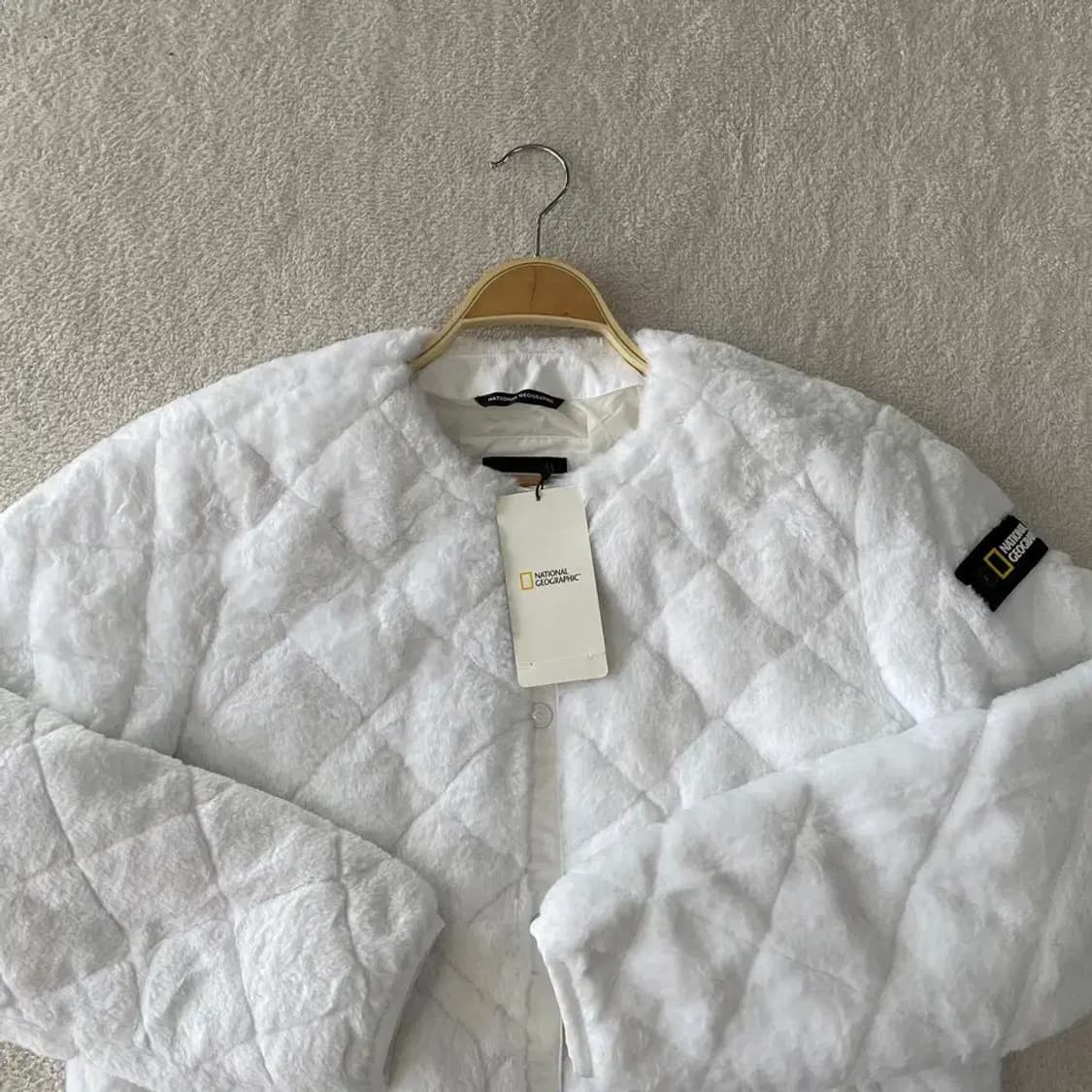 (새상품) M 내셔널 여성 에코퍼 퀼팅 후리스자켓 지오그래픽 상품이미지2