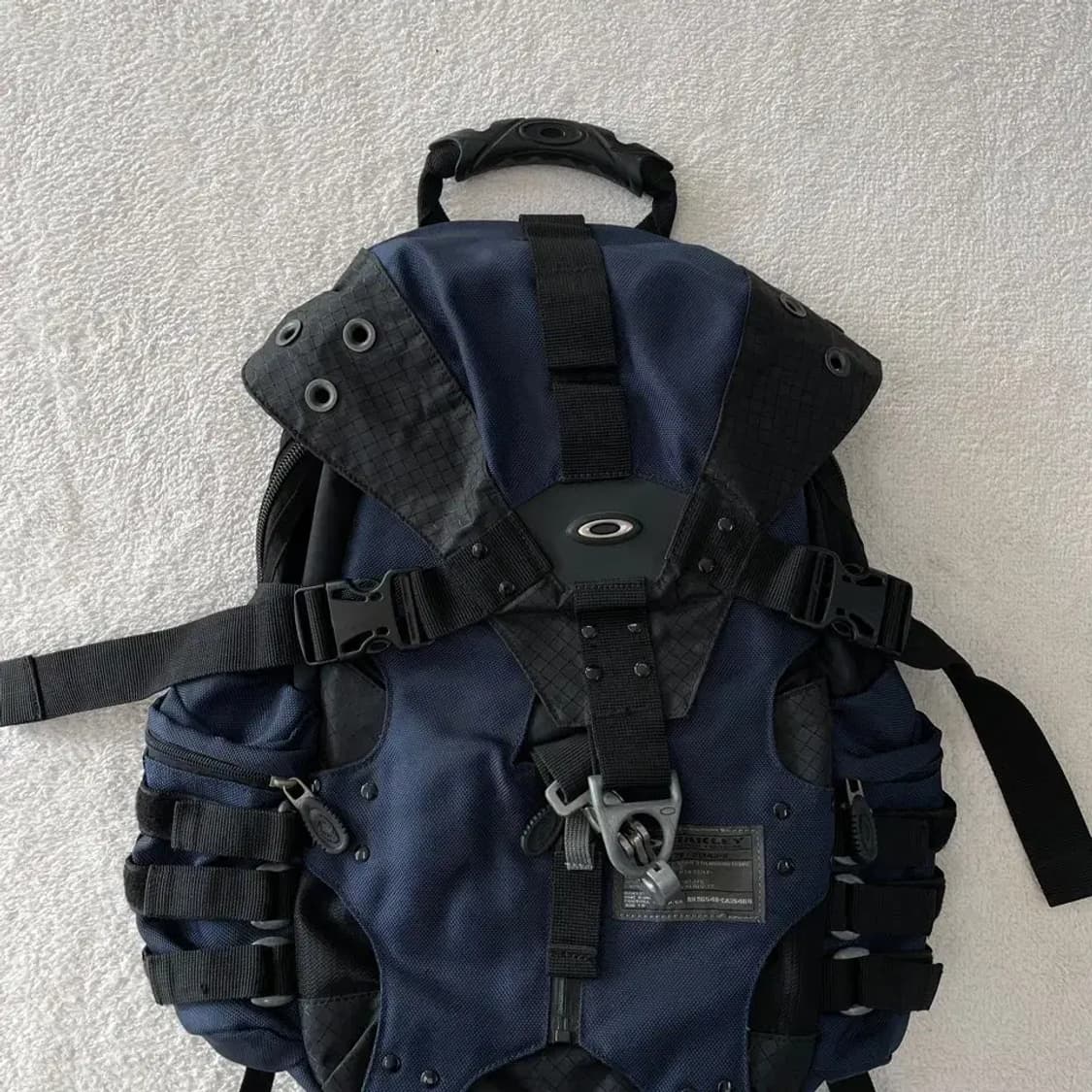 오클리 아이콘 고프코어 백팩 가방 상품이미지2