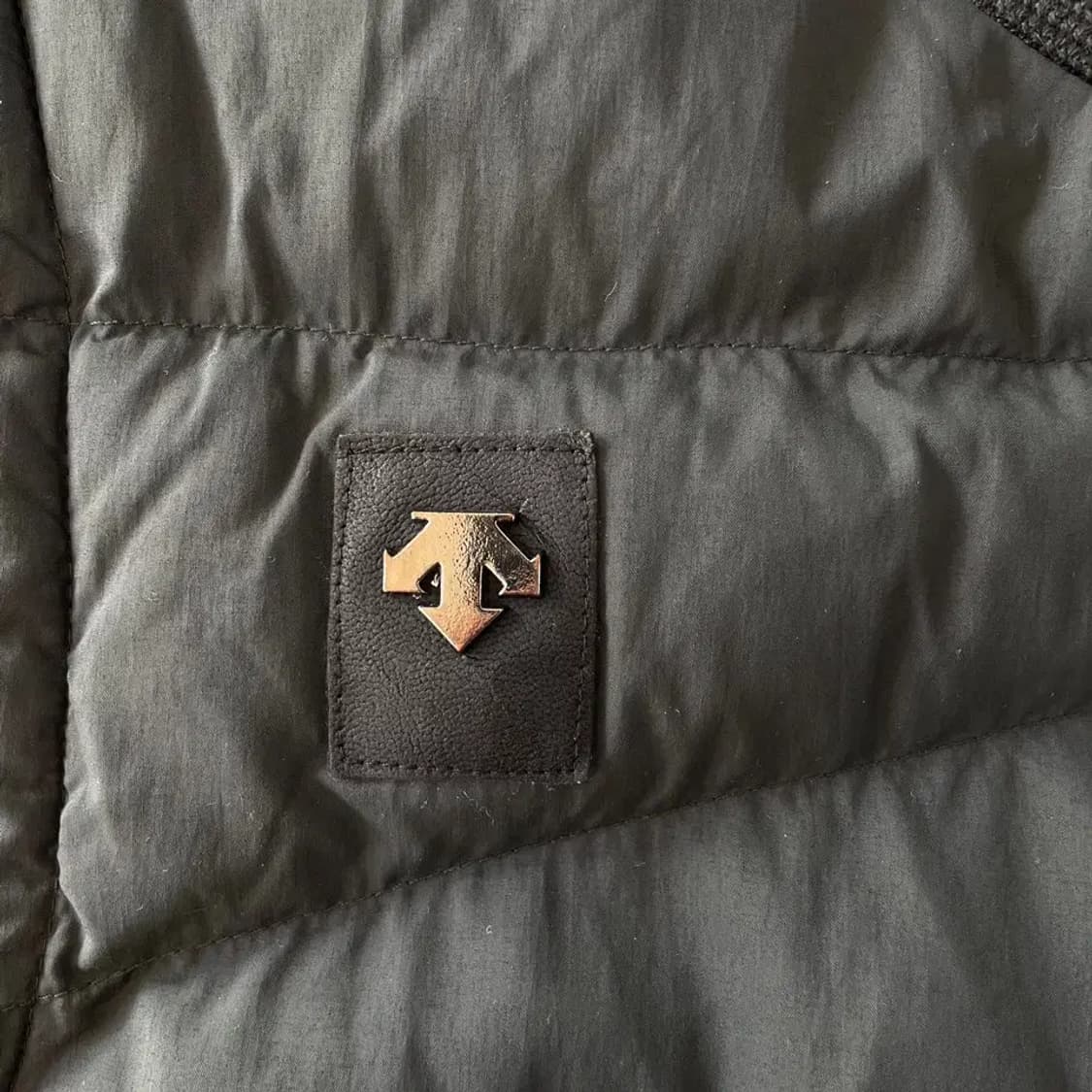 L 데상트 패딩 베스트 조끼니트 100 상품이미지5