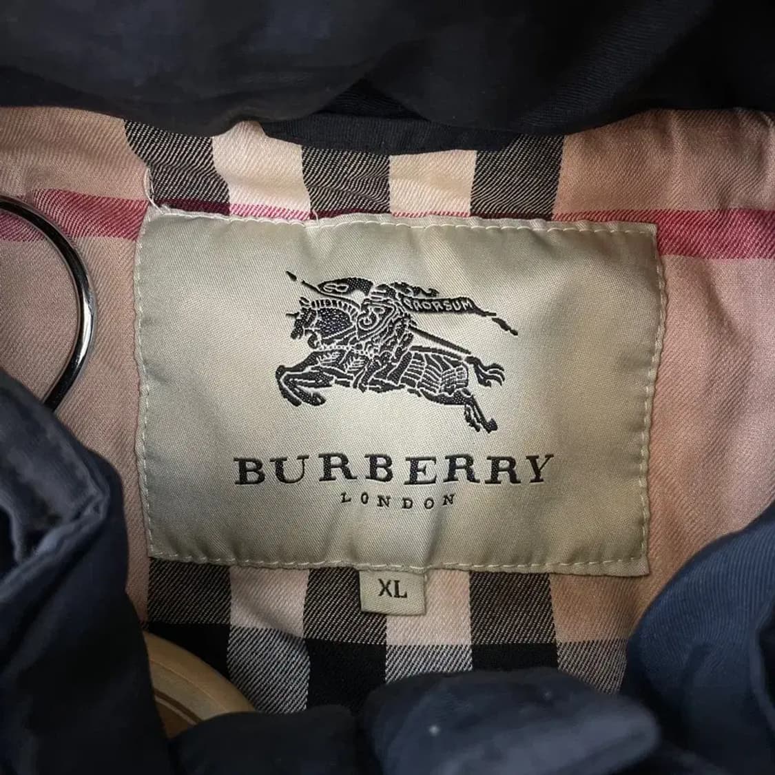 버버리 남성 누빔 패딩 자켓 95-100 상품이미지5