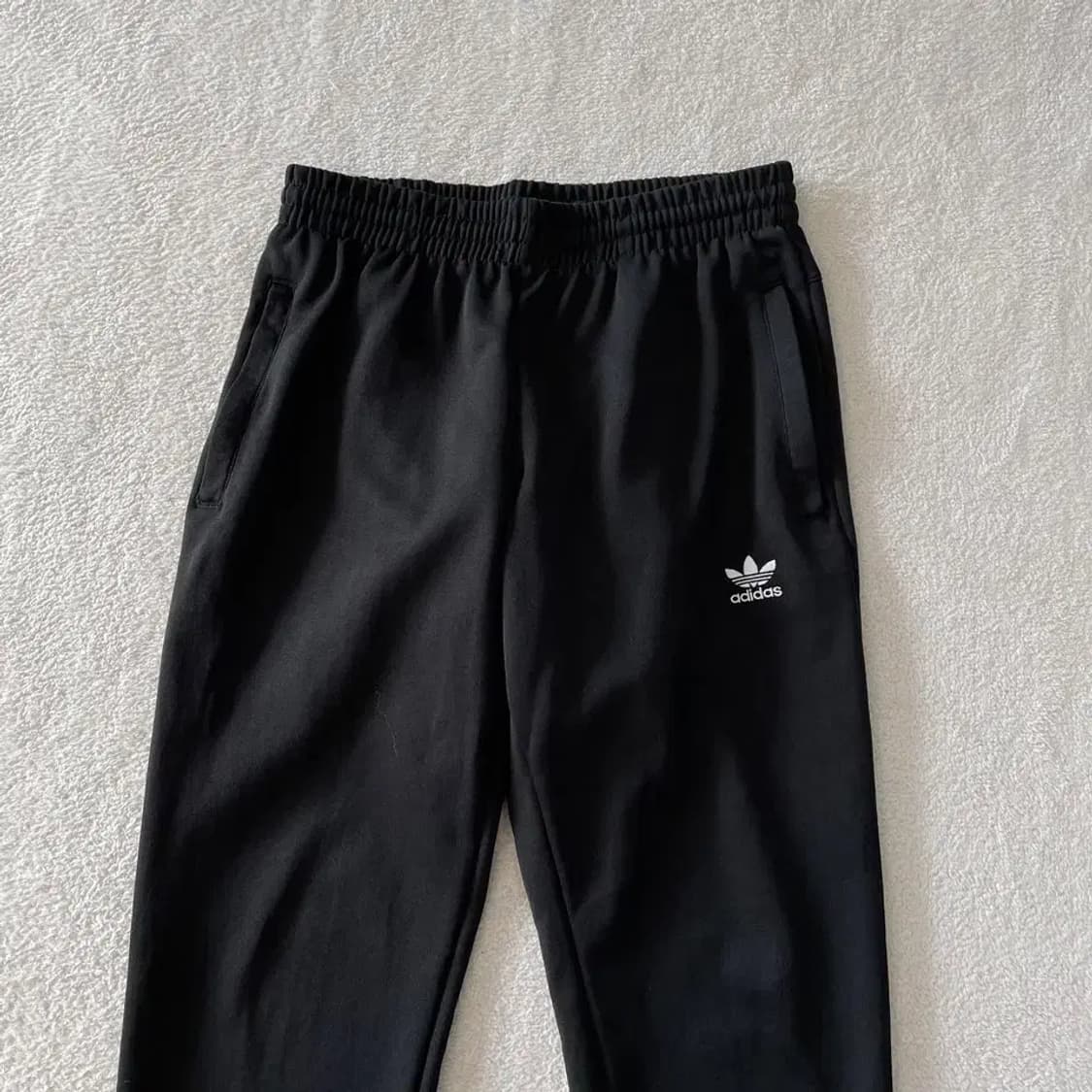 L 아디다스 에센셜 트레이닝 바지 상품이미지4
