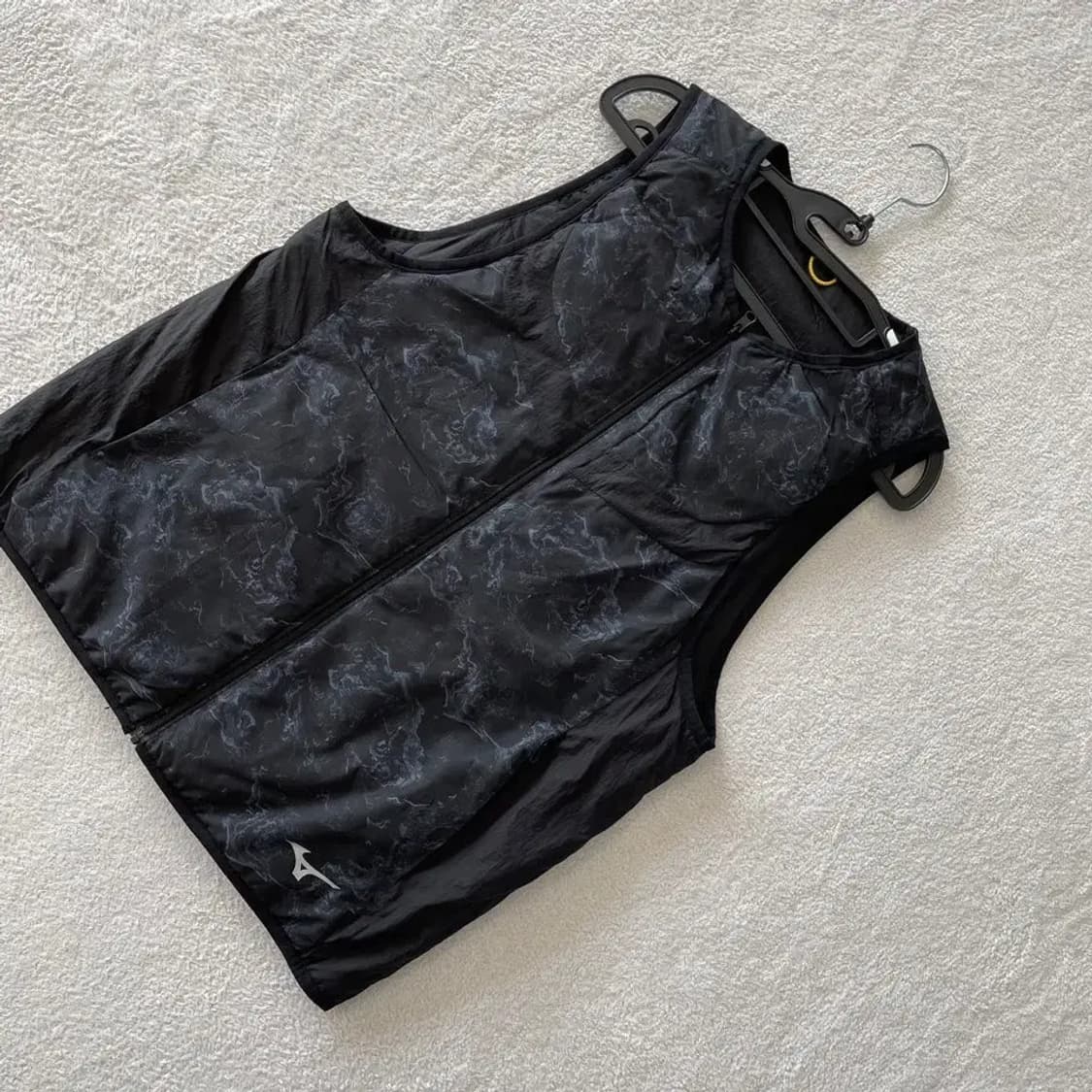 M 미즈노 양면 경량패딩조끼 상품이미지8