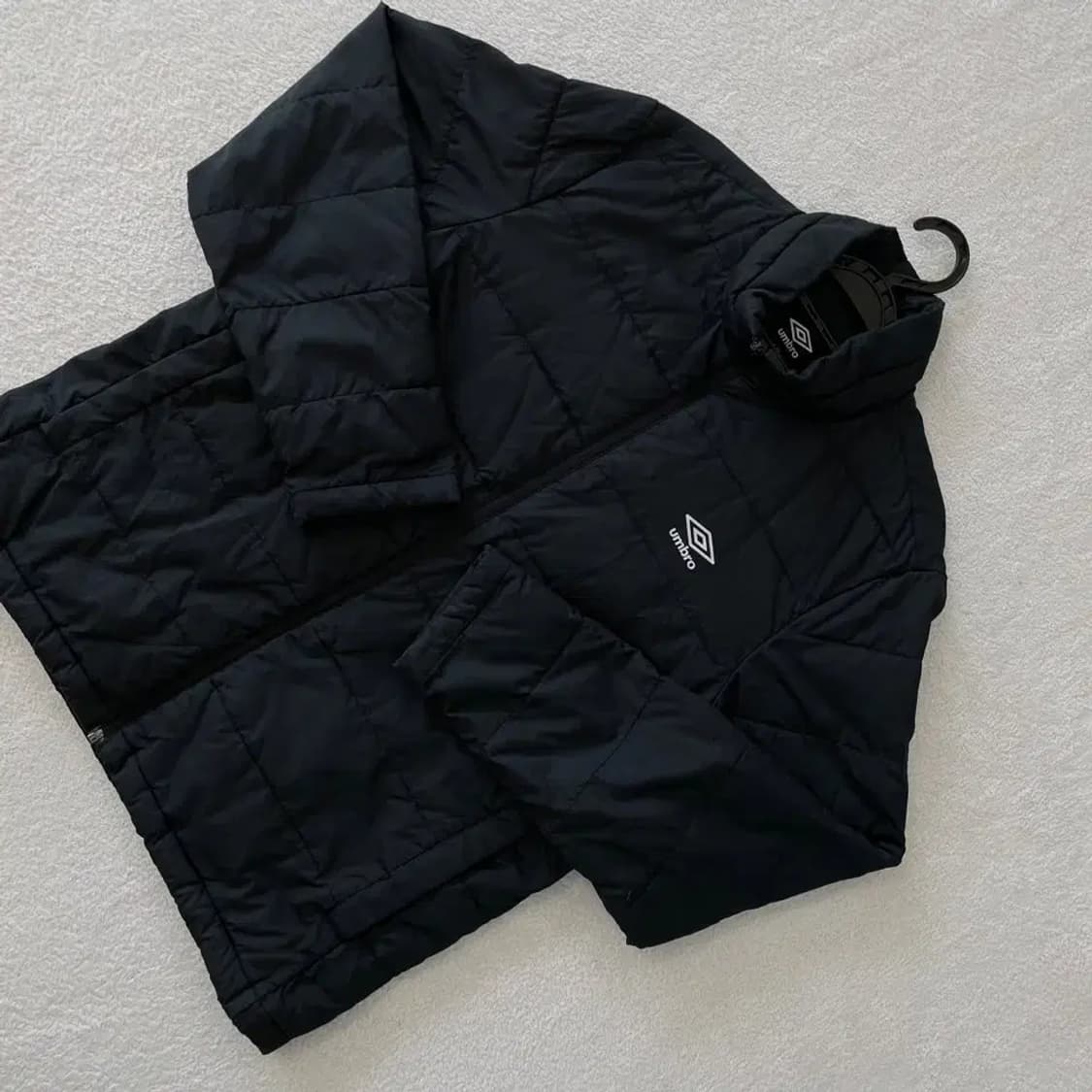 엄브로 경량패딩 자켓 100 L 상품이미지3