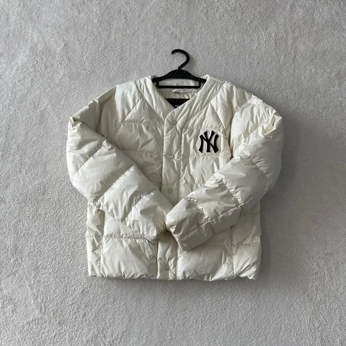 [S] MLB 중경량 U넥 다운 패딩 상품이미지2