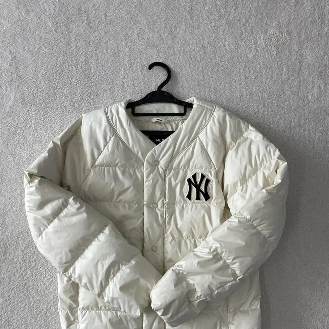 [S] MLB 중경량 U넥 다운 패딩 상품이미지3