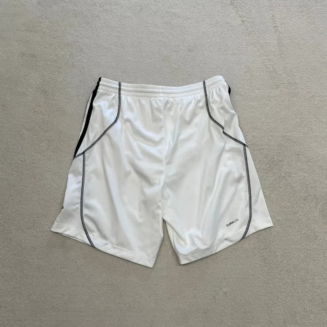 아디다스 흰검 반바지 XL 상품이미지7