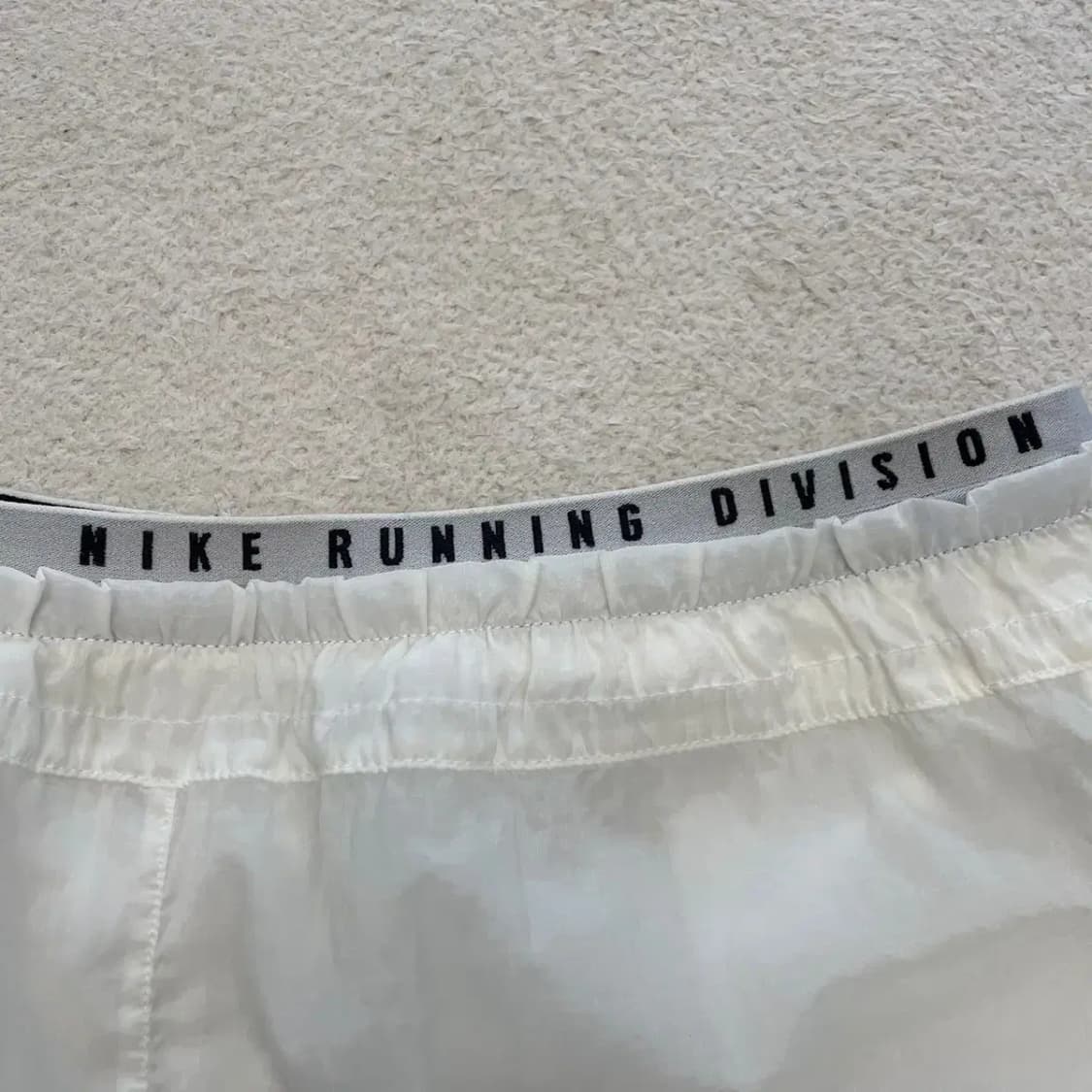 나이키 여성 러닝 디비전 반바지 M 상품이미지3