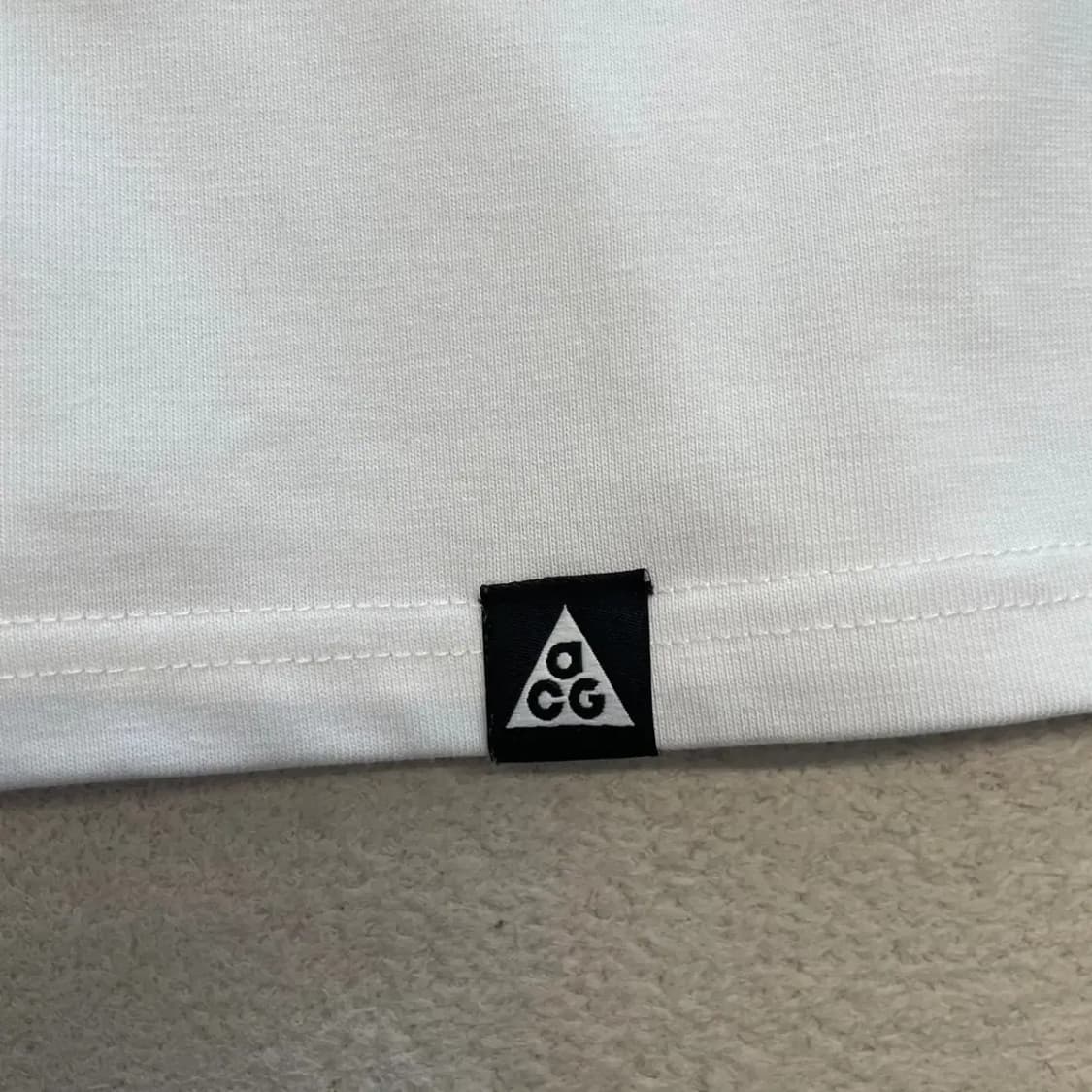 나이키 ACG 반팔티 100 하트 NRG 상품이미지6