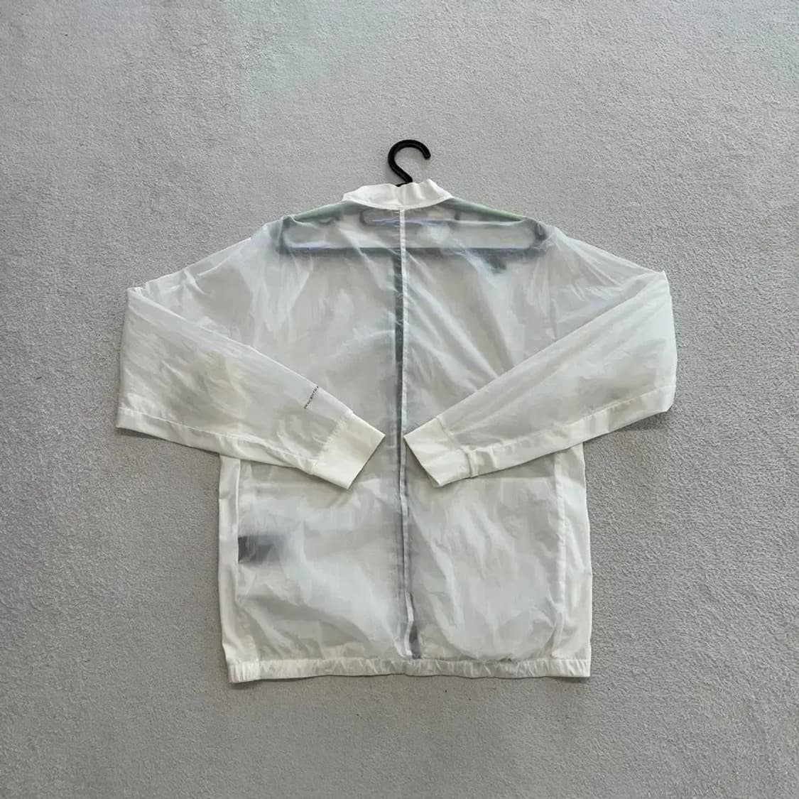 데상트 남성 초경량 바람막이 95 상품이미지8