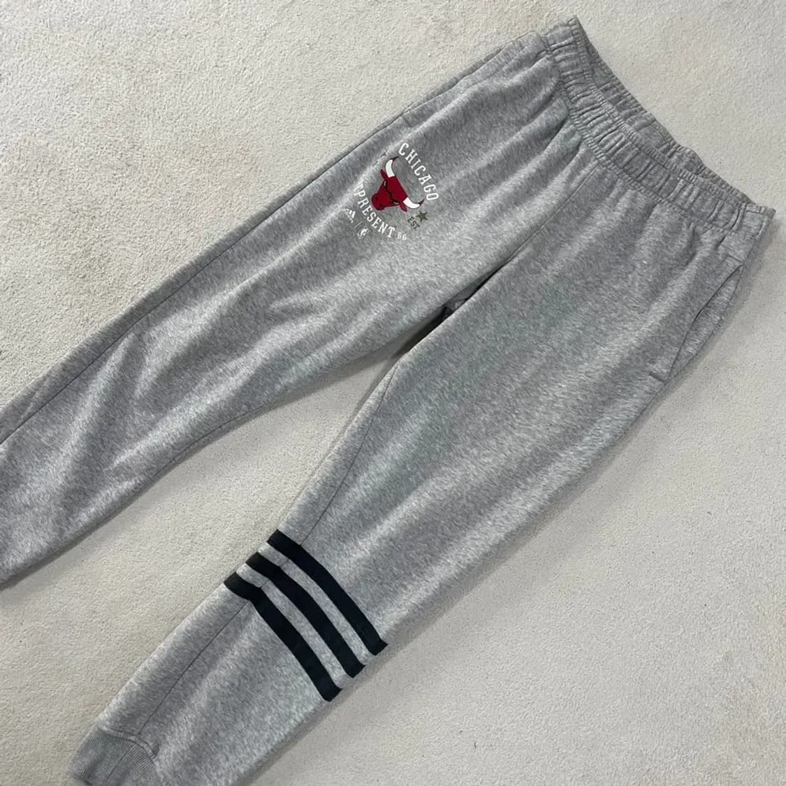 아디다스 시카고불스 트레이닝 바지 100 L 상품이미지3