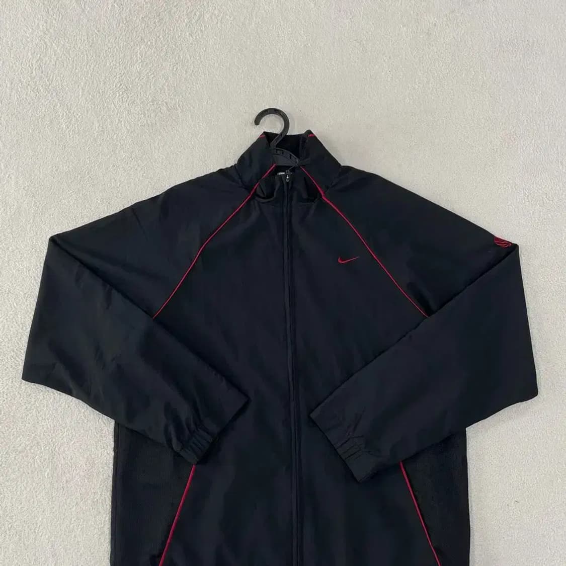 나이키 올드스쿨 스우시 바람막이 95-100 검빨 상품이미지2