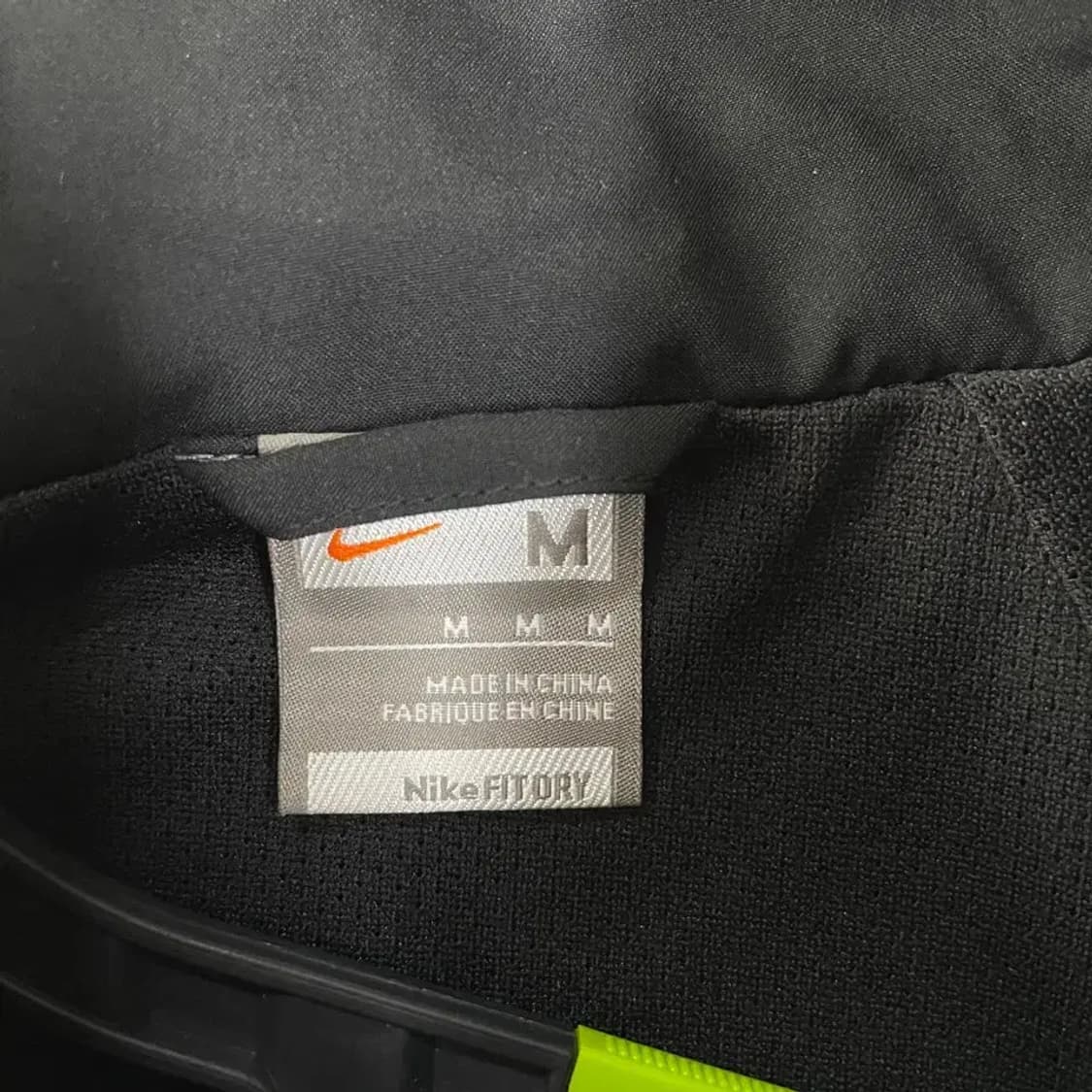 나이키 올드스쿨 스우시 바람막이 95-100 검빨 상품이미지4