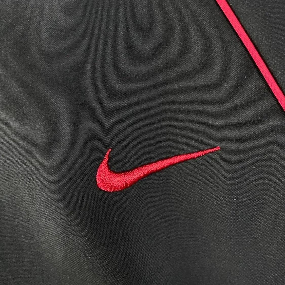 나이키 올드스쿨 스우시 바람막이 95-100 검빨 상품이미지5