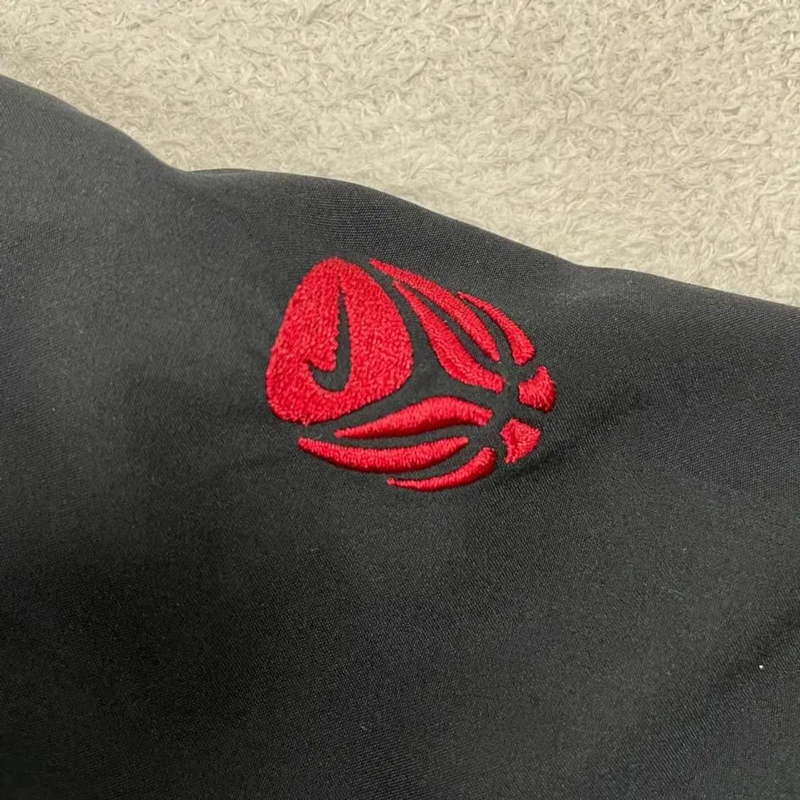 나이키 올드스쿨 스우시 바람막이 95-100 검빨 상품이미지7