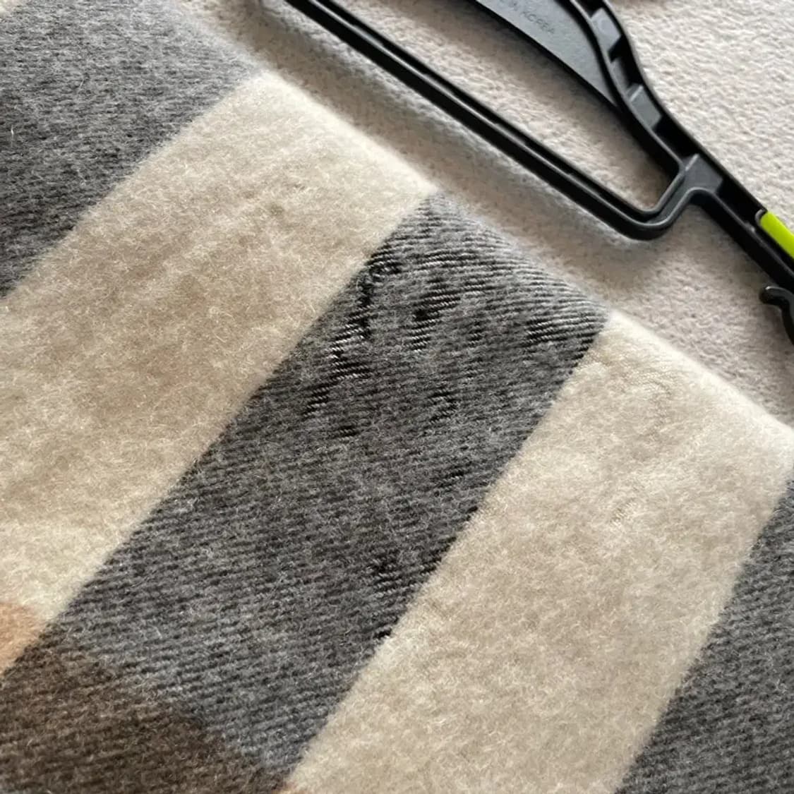 버버리 스코틀랜드 자이언트체크 캐시미어 머플러 상품이미지10