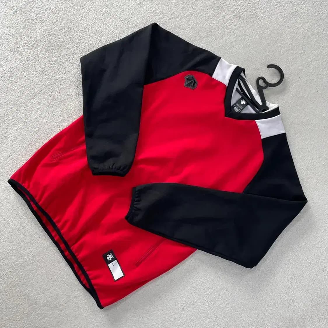 데상트 웜업 기모맨투맨 100 L 상품이미지3