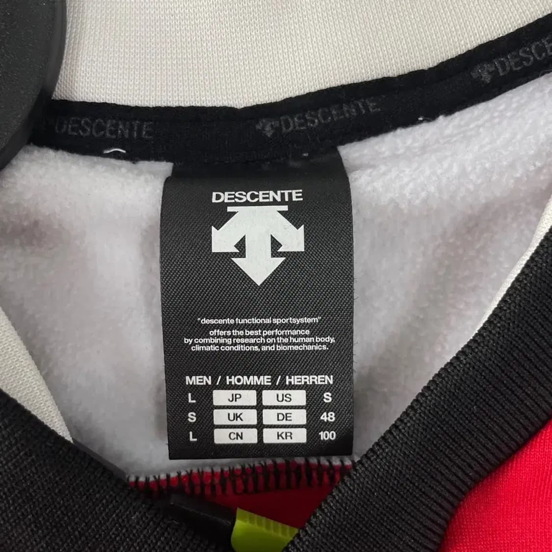 데상트 웜업 기모맨투맨 100 L 상품이미지4