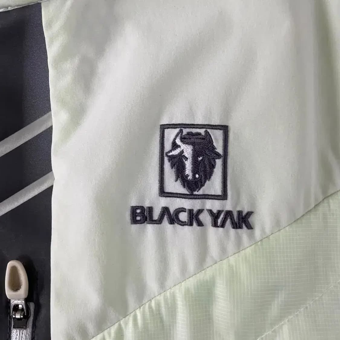 110 블랙야크 남성 피크알파 경량패딩 자켓 XXL 상품이미지5