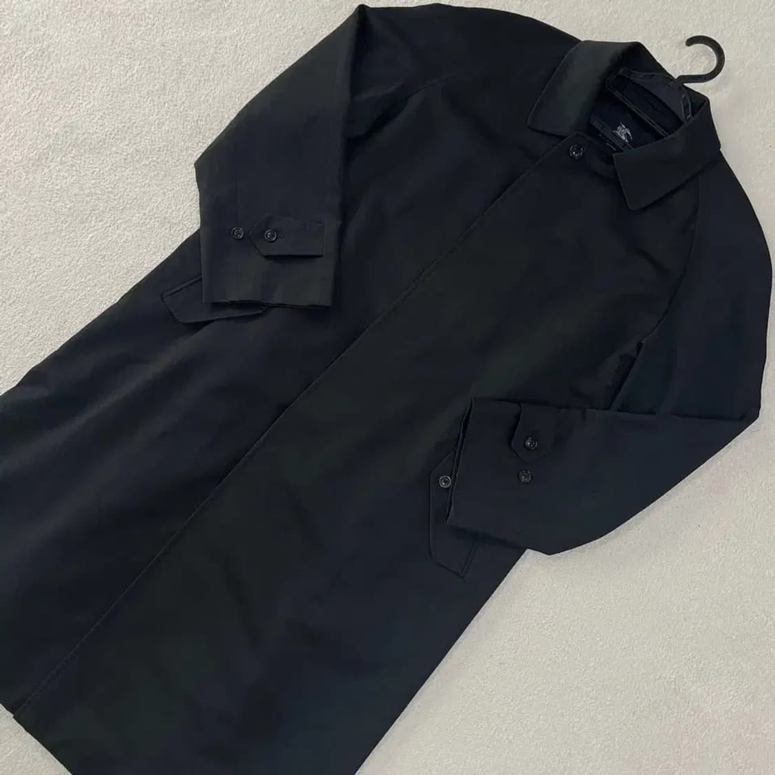 버버리 남성 블랙 코트 100 L 상품이미지3