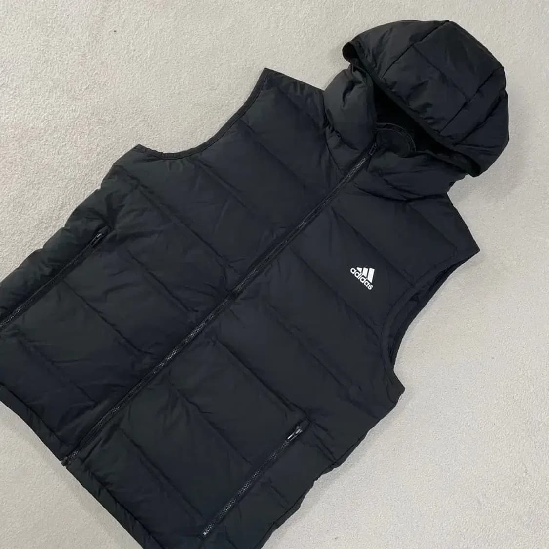 XL 아디다스 덕다운 헬리오닉 패딩조끼 상품이미지3