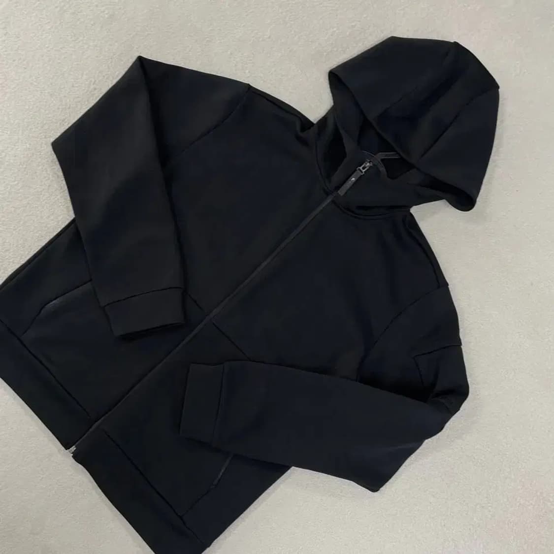 M 디스커버리 2024 후드집업 남성 상품이미지3