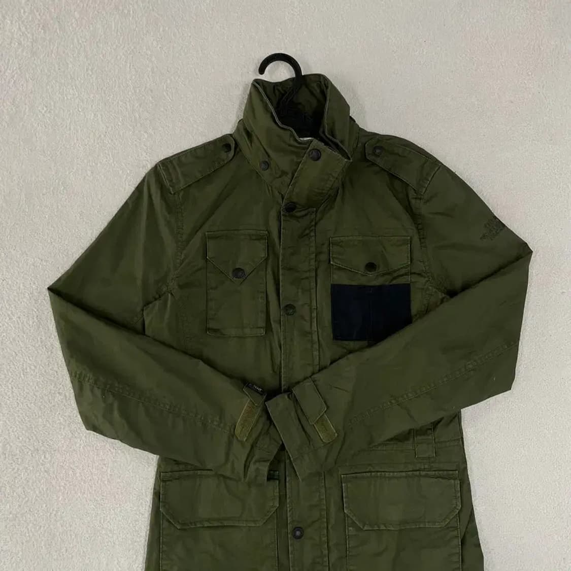 노스페이스 카키 바람막이 90 S 상품이미지2