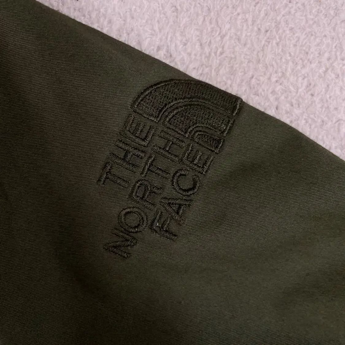 노스페이스 카키 바람막이 90 S 상품이미지5