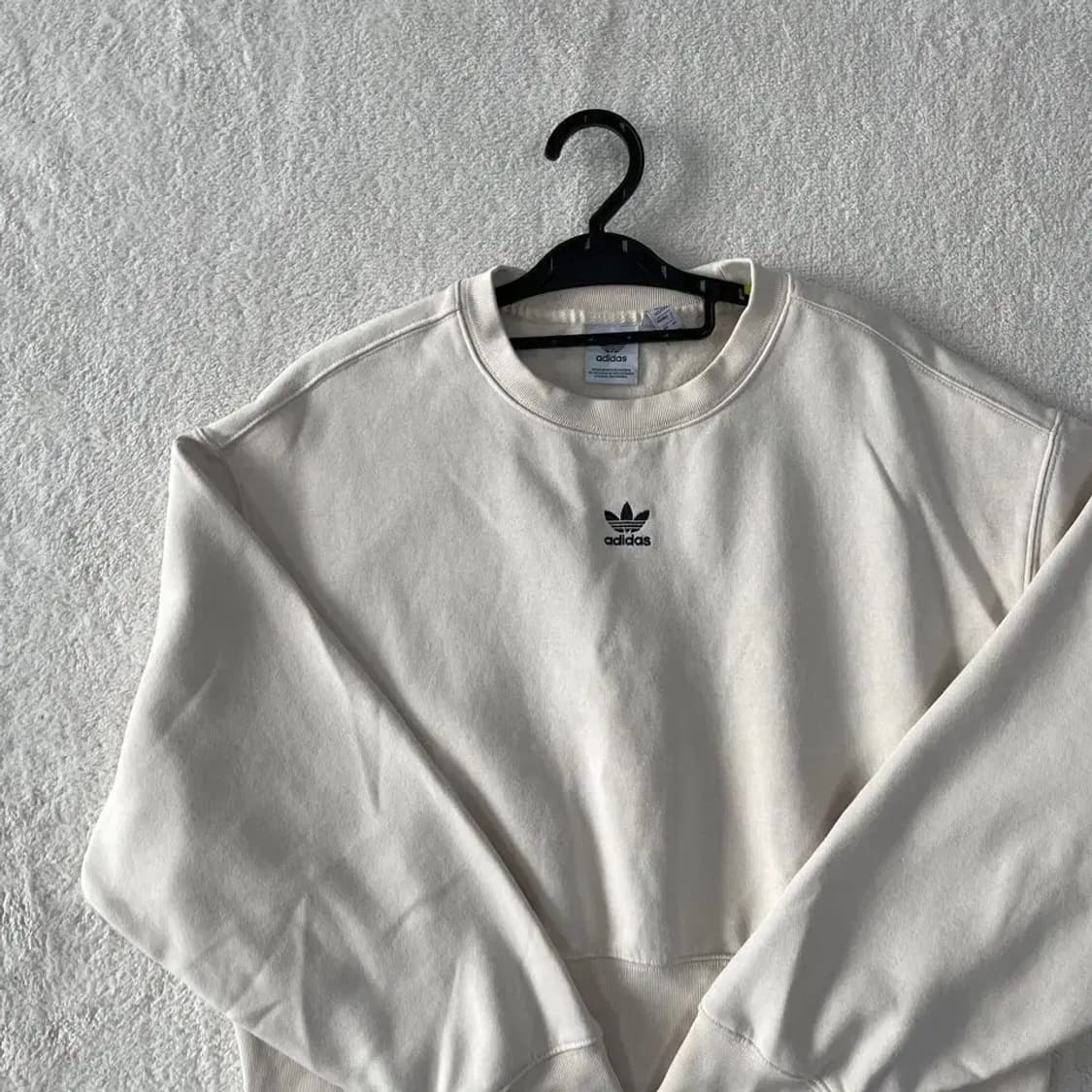 m 아디다스 여성 신형 에센셜 맨투맨 상품이미지2