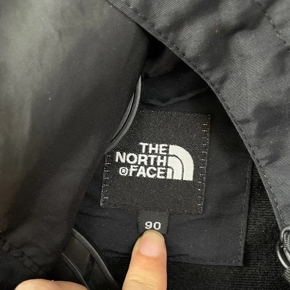 L 노스페이스 여성 고프코어 바람막이 블랙 상품이미지4