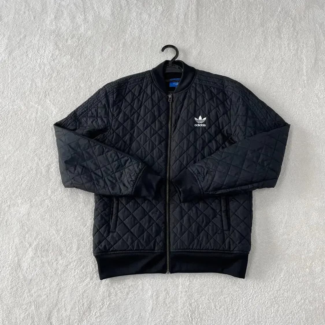 100 아디다스 블랙삼선 퀼팅자켓 상품이미지2