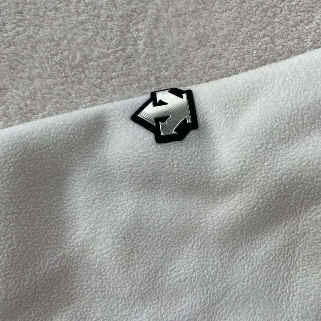 데상트 아우디 후리스 L 100 상품이미지4