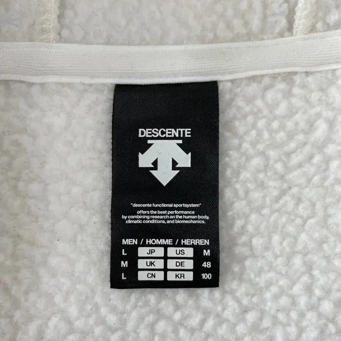 데상트 아우디 후리스 L 100 상품이미지7