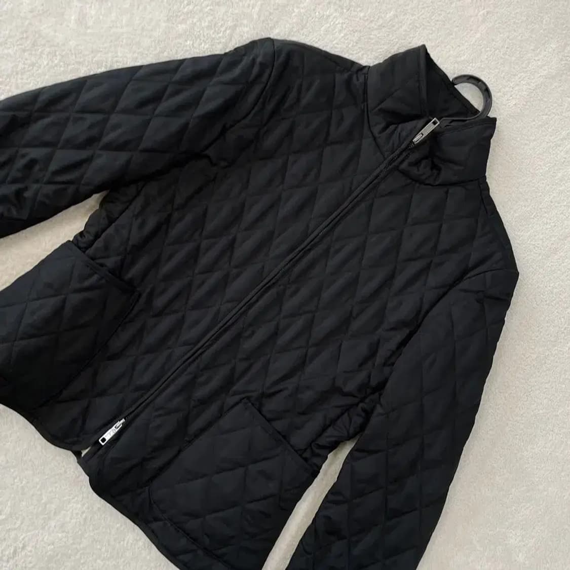 S 버버리 여성 블랙 퀼팅자켓 백화점판 상품이미지5