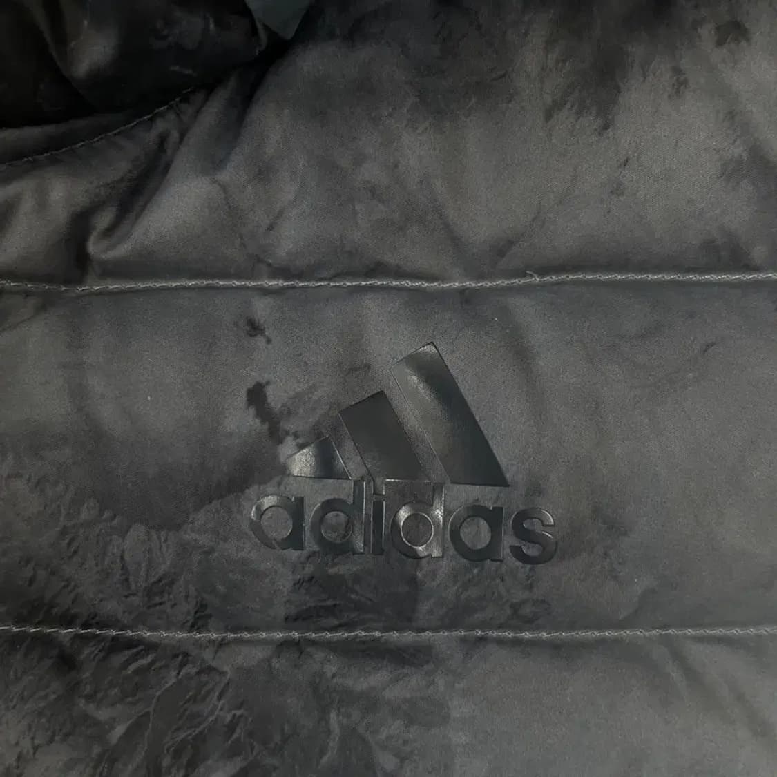 L 아디다스 구스 카모 경량패딩 100 상품이미지4