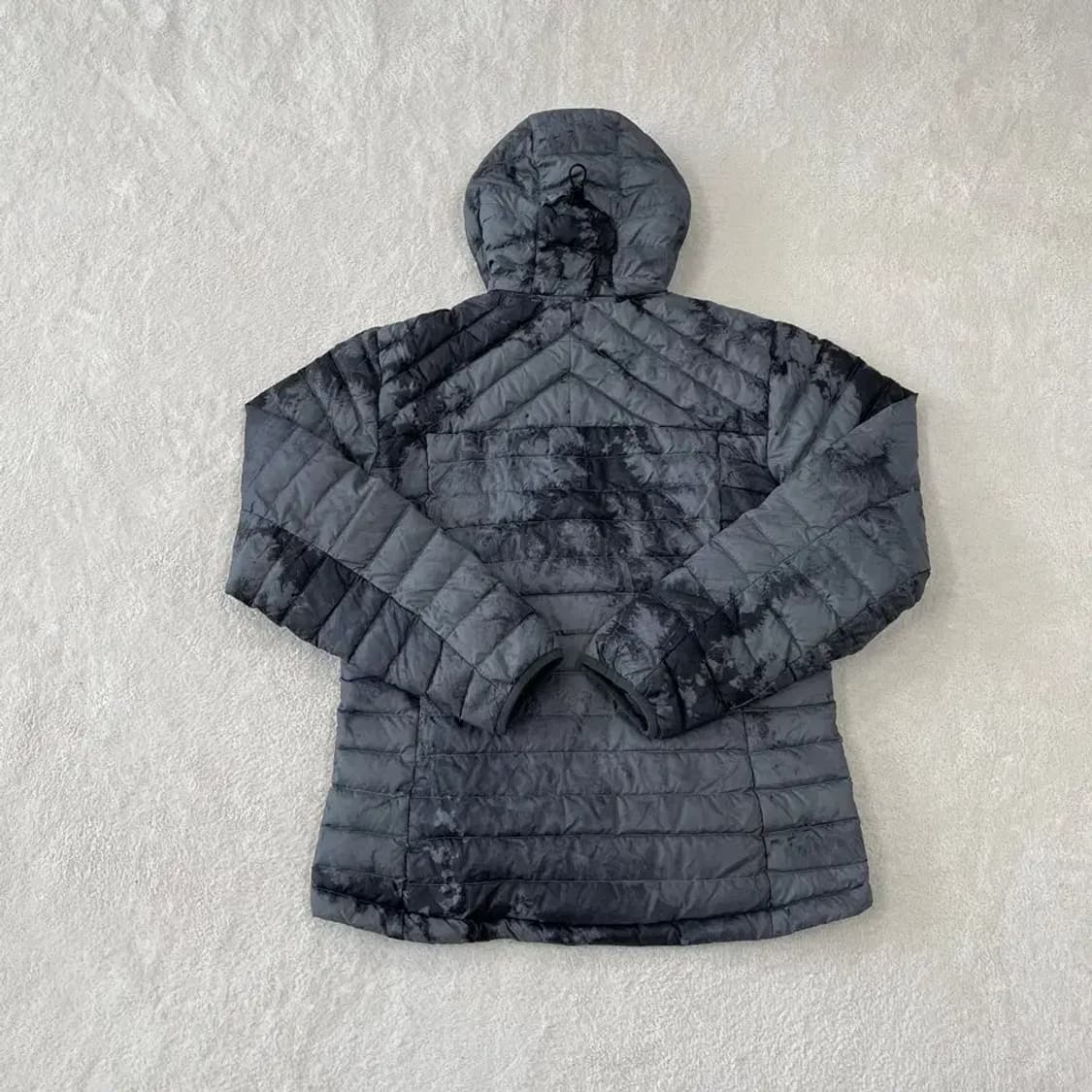 L 아디다스 구스 카모 경량패딩 100 상품이미지5